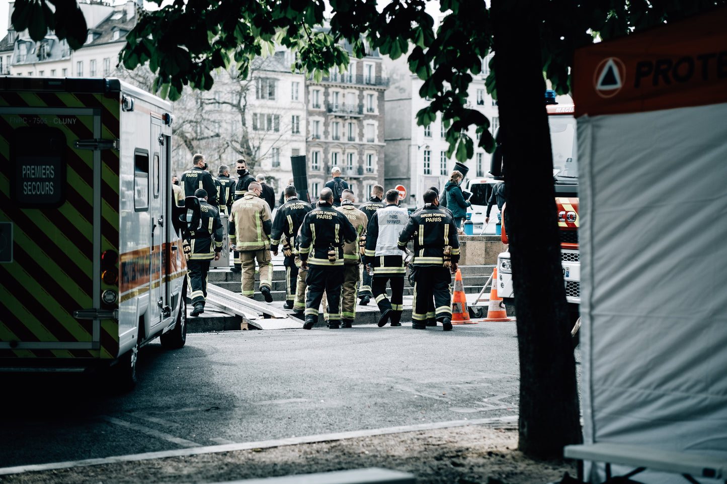 Holzkohle für Feuerwehr